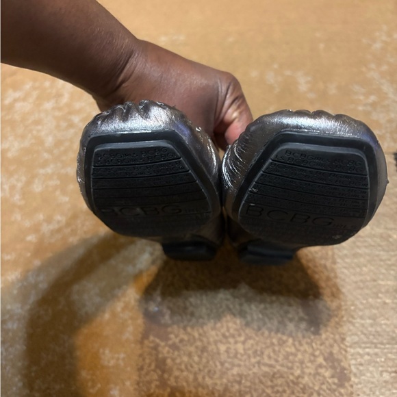 BCBG Metallic Pewter Leather Flats with Buckle - Picture 5 of 14